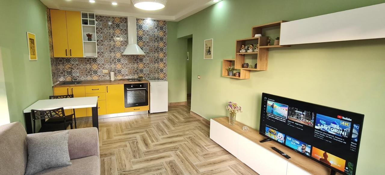 Appartement 2V1 - Sheshi Willson à Tirana Extérieur photo
