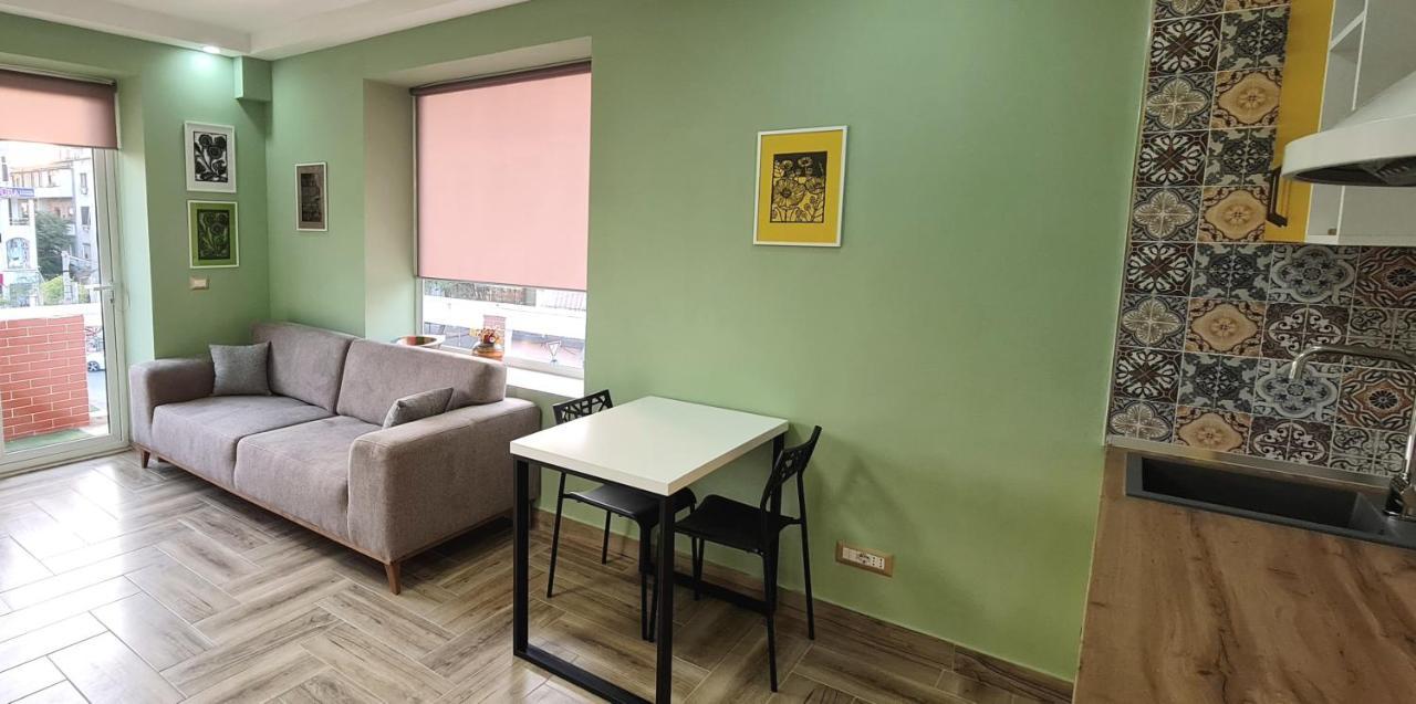 Appartement 2V1 - Sheshi Willson à Tirana Extérieur photo