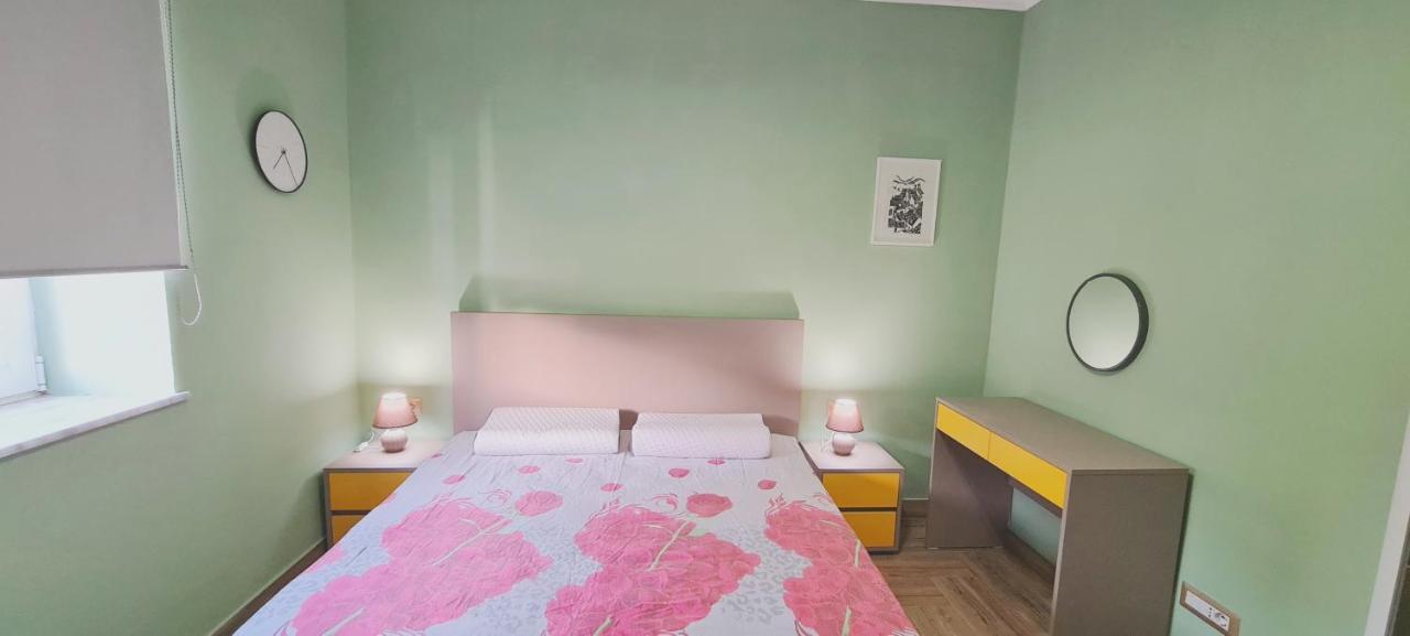 Appartement 2V1 - Sheshi Willson à Tirana Extérieur photo